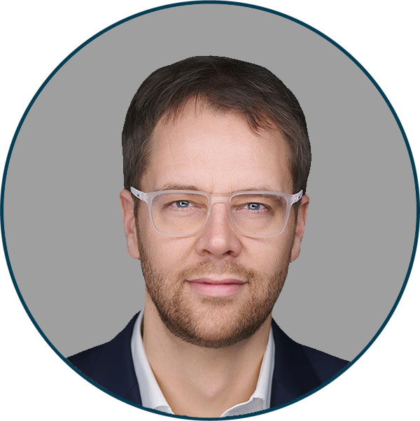 sietsejonkmanHeadshot-600×601